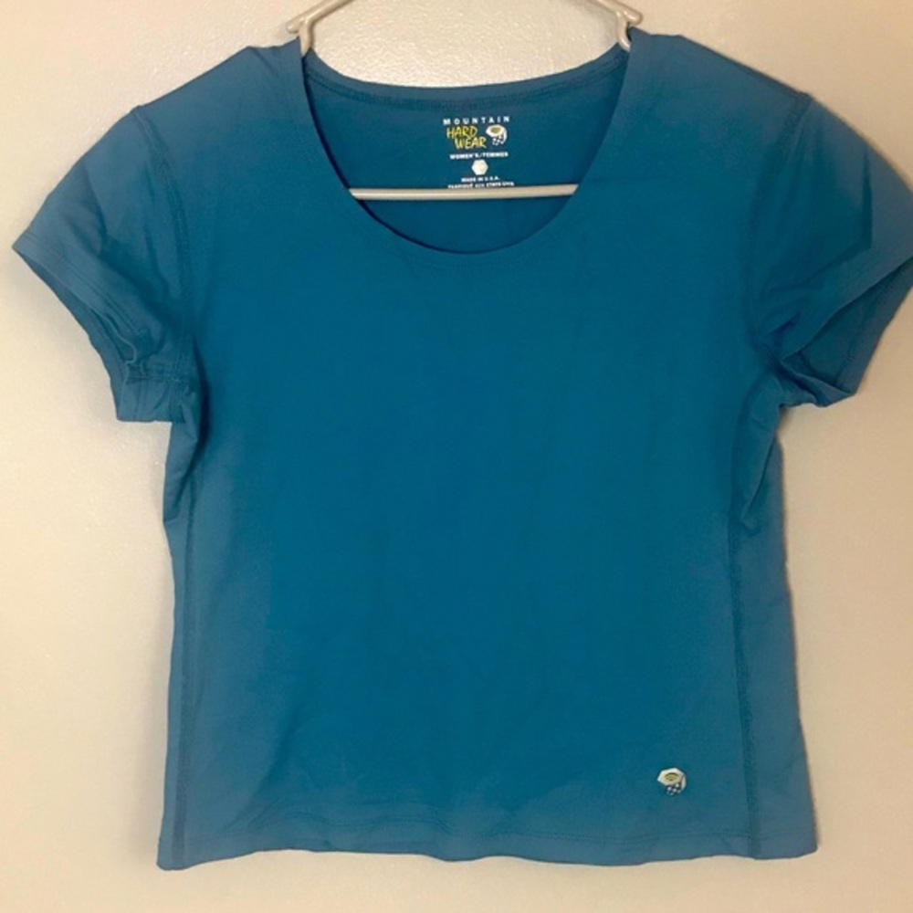 Mountain hardwear short sleeve athletic top